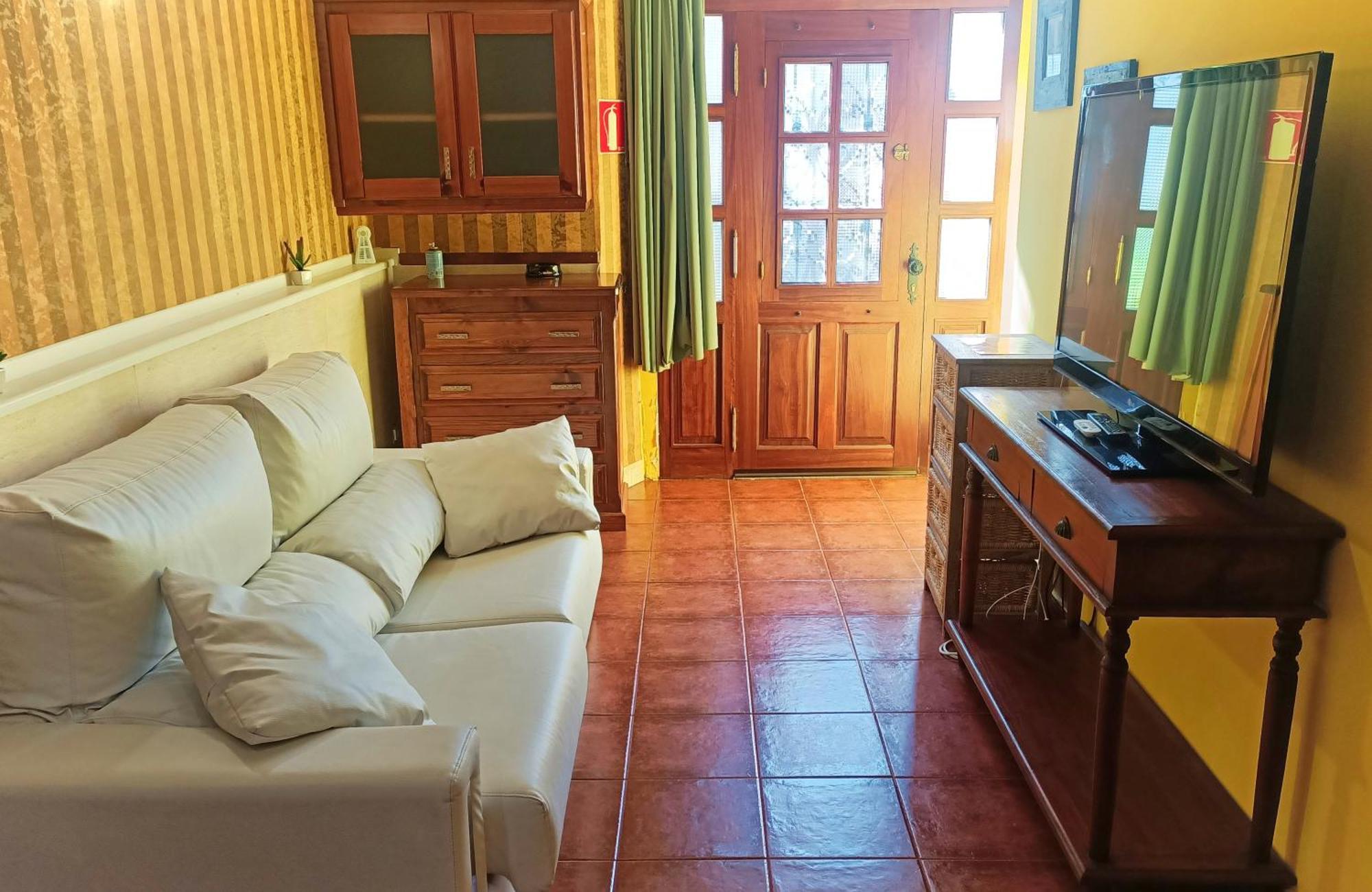 Apartamentos La Buganvilla 诺瓦莱斯 外观 照片